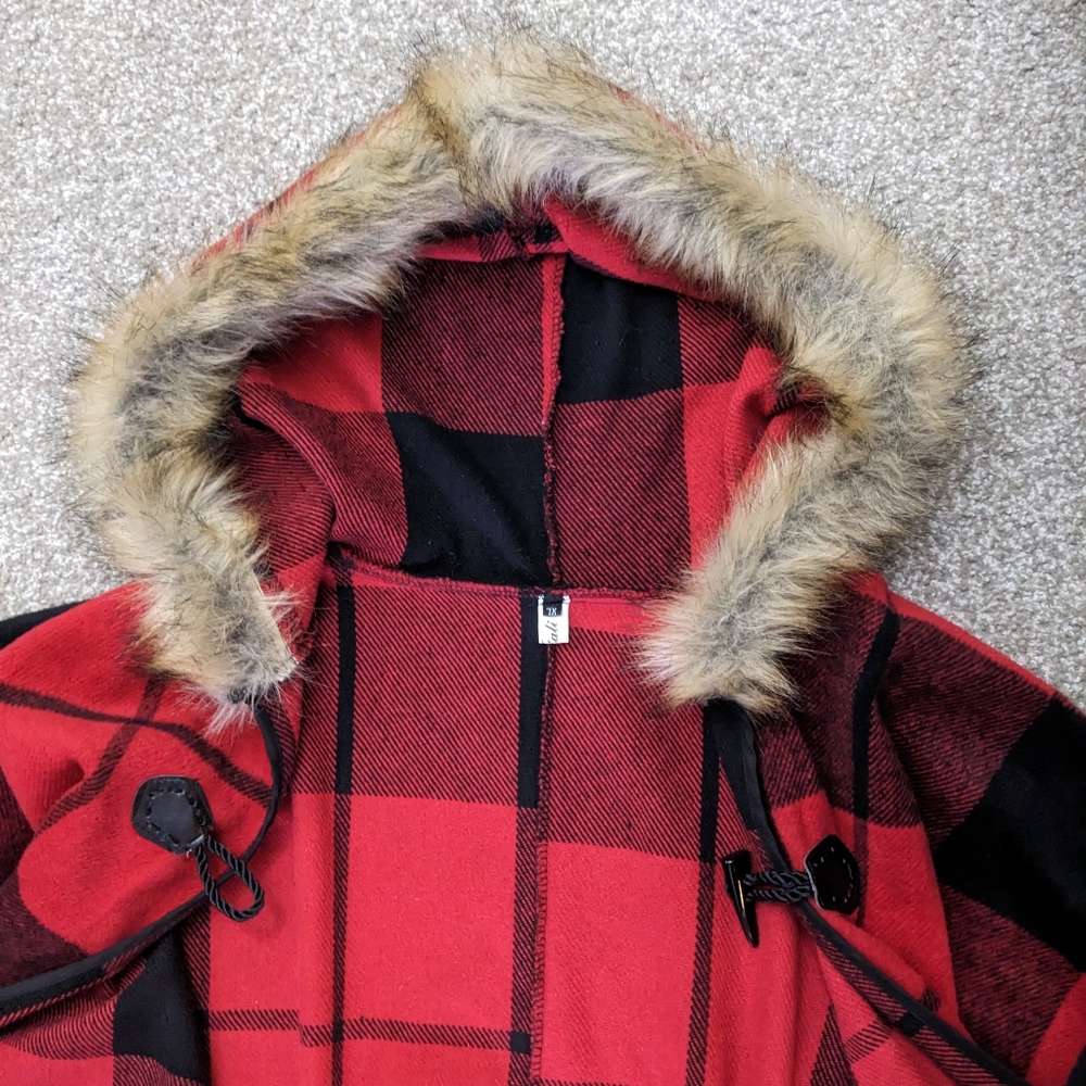 Hooded buffalo plaid symmetrical cape poncho red and black checkered - Picture 13 of 15